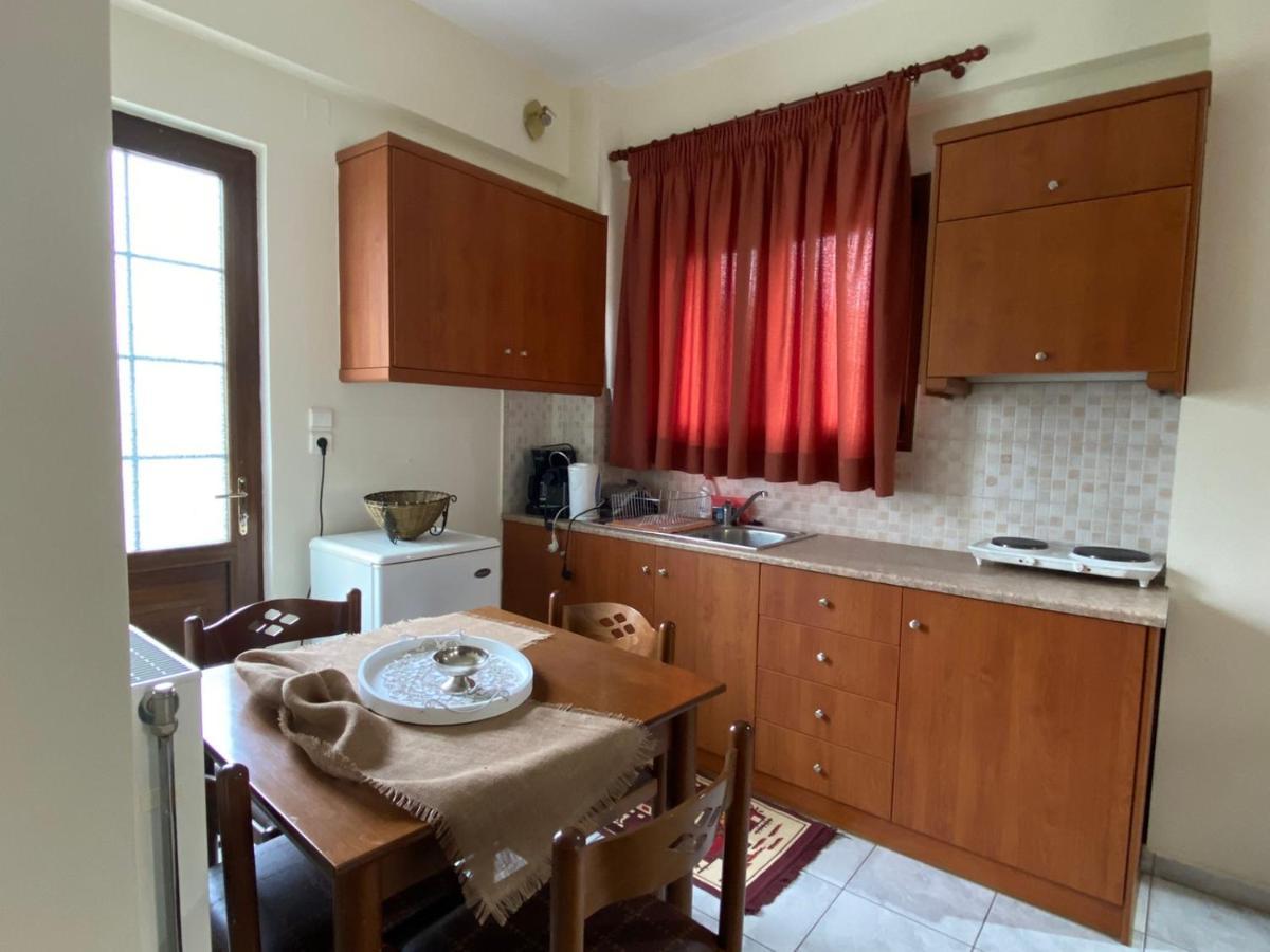 Artemis Mezonetes Apartment Kalavryta Exterior photo
